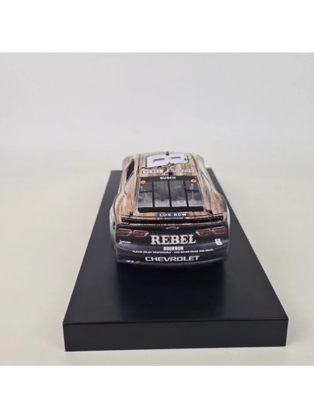 Lionel Racing 1:24 Diecast Cup Se 2025 Camaro Rebel Bourbon #8 Kyle Busch E14